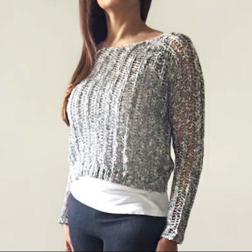 CENTRAL PARK WEST Loose Knit Crop Sweater